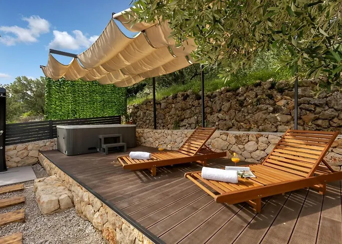 Lucky アパート ブレラ